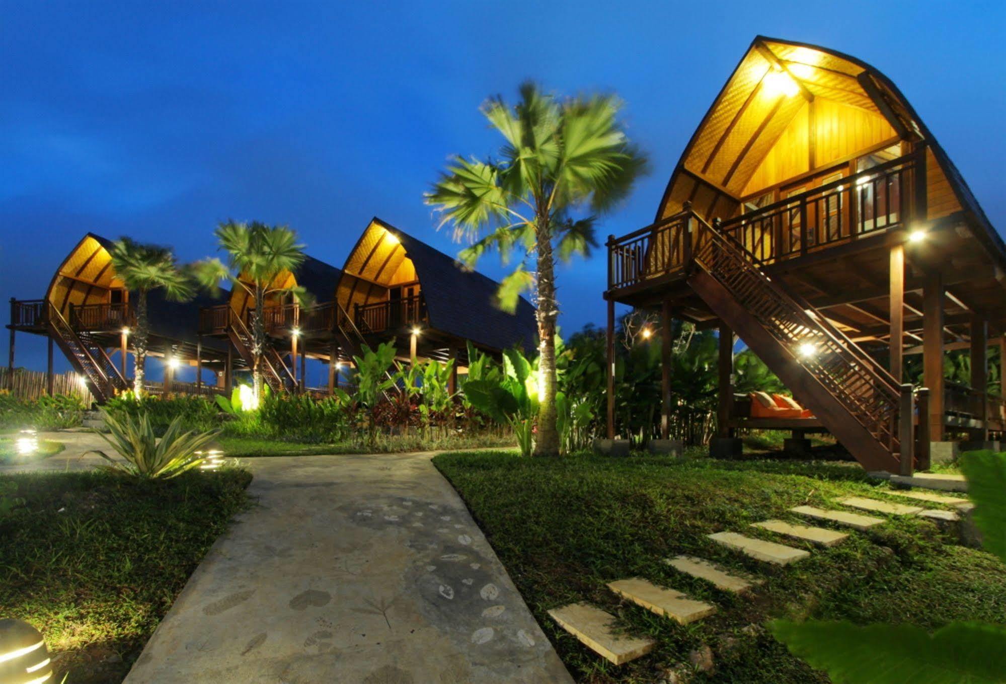 The Kirana Ungasan Villa Jimbaran  Exterior photo