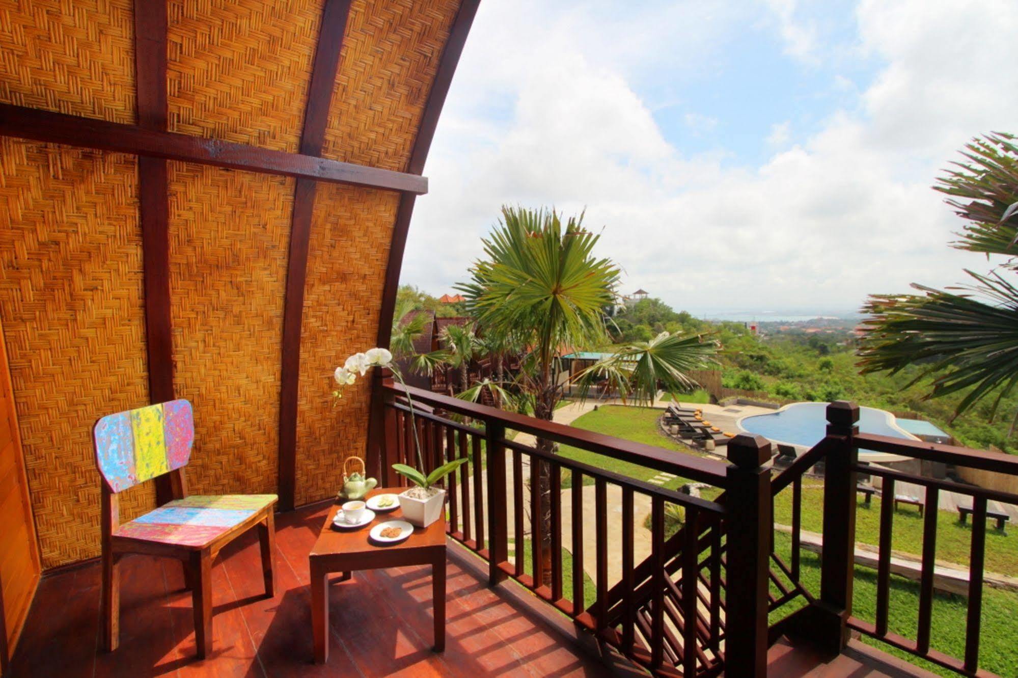 The Kirana Ungasan Villa Jimbaran  Exterior photo
