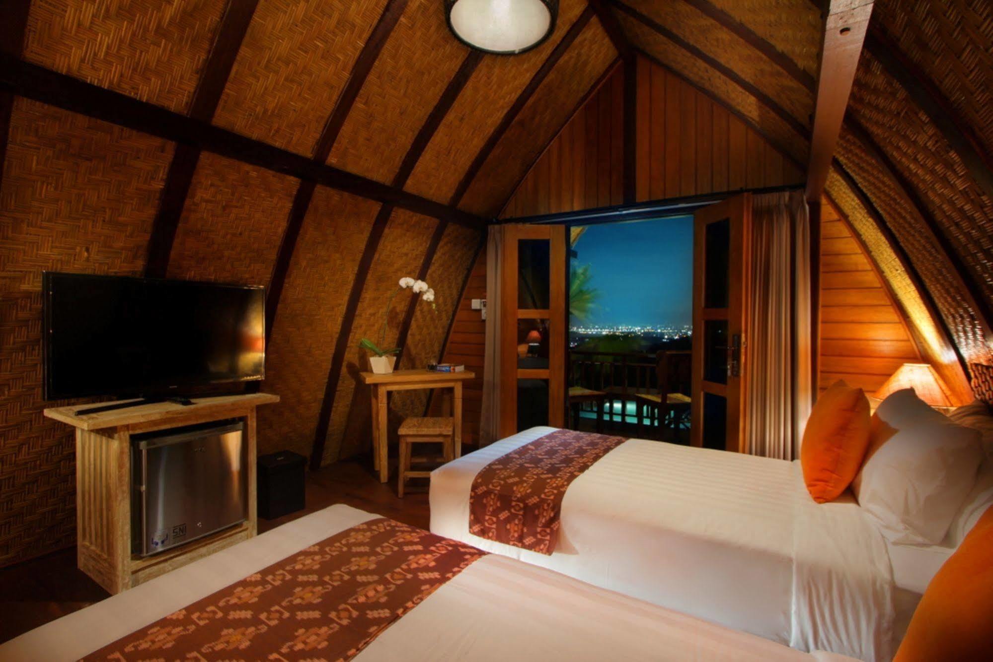The Kirana Ungasan Villa Jimbaran  Exterior photo
