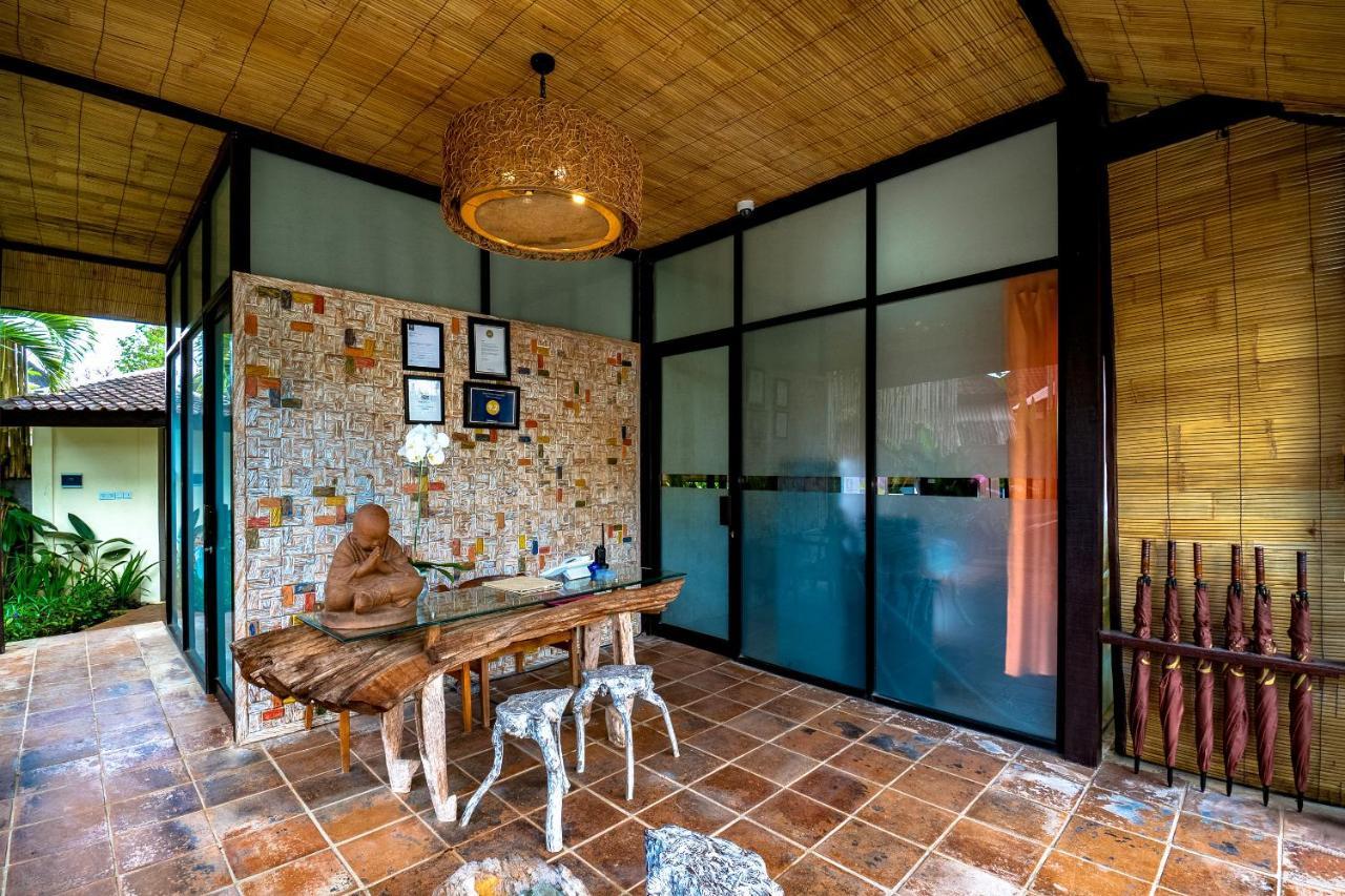 The Kirana Ungasan Villa Jimbaran  Exterior photo