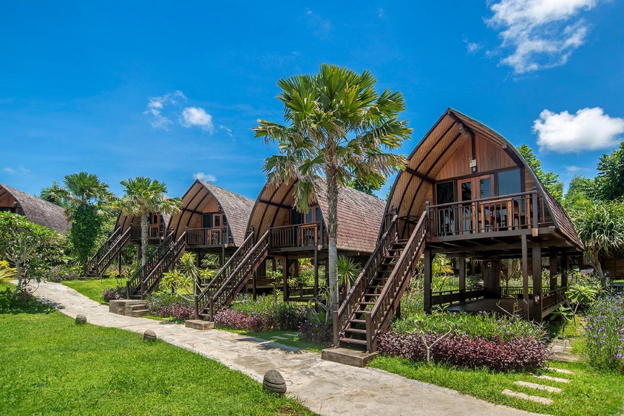 The Kirana Ungasan Villa Jimbaran  Exterior photo